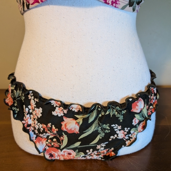 Mossimo Green Pink Floral Ruffle Bikini Top & Bottom - Picture 4 of 16
